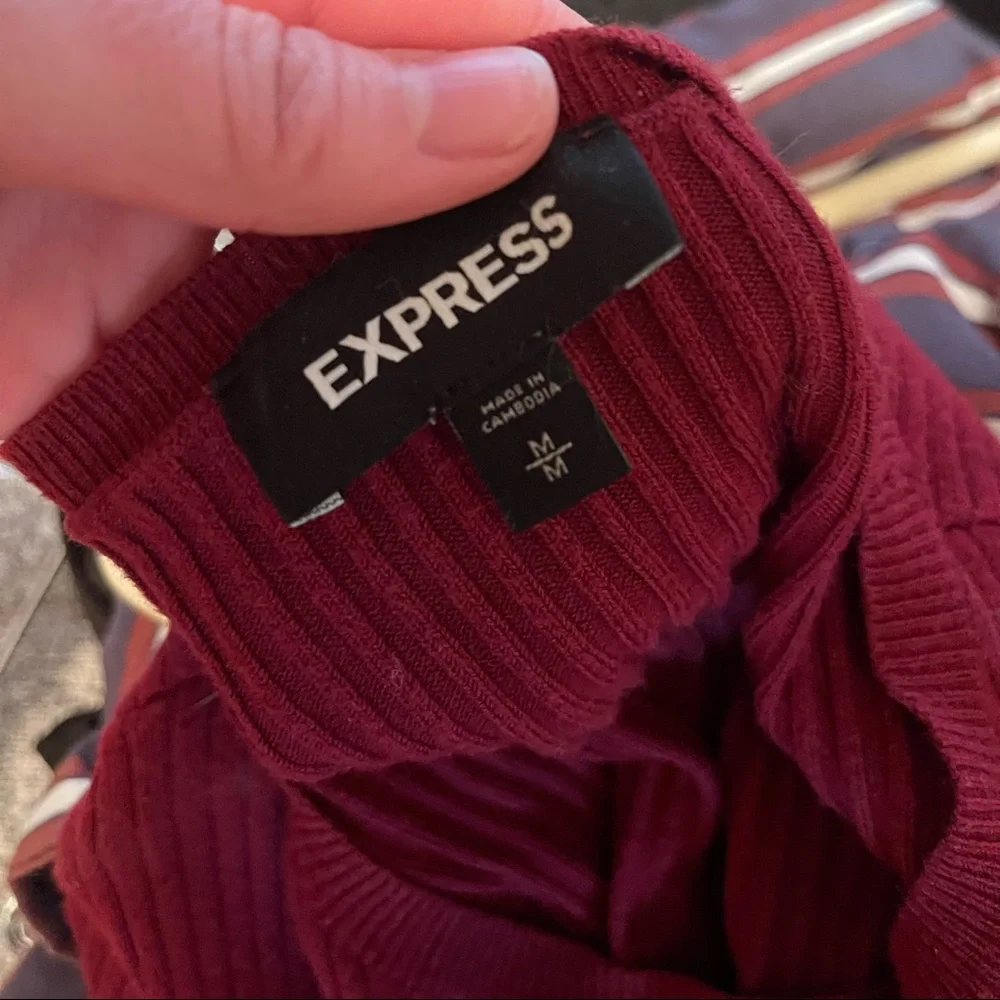 Express Ribbed Top - Picture 4 of 5